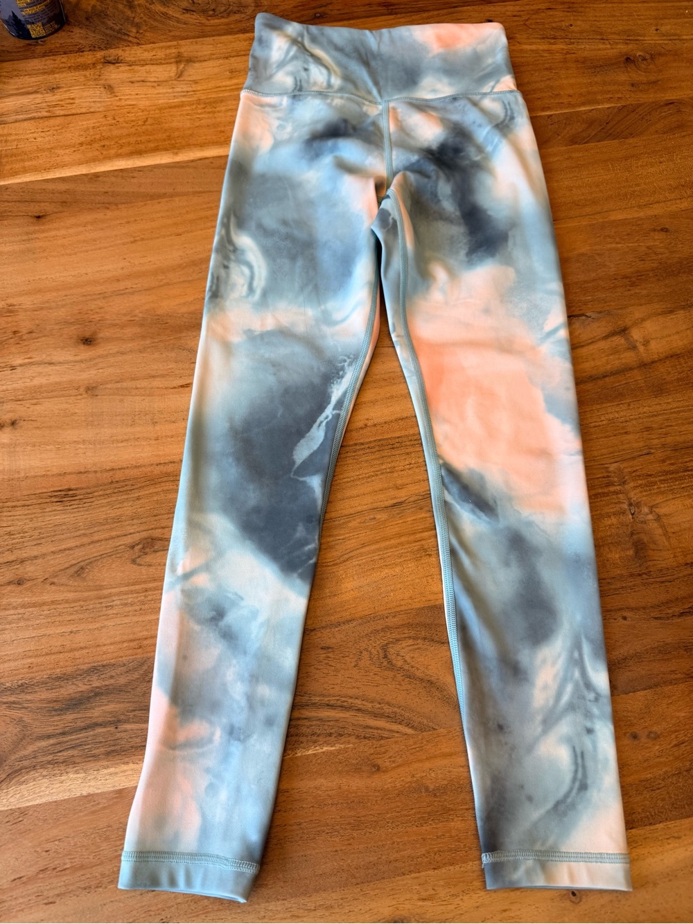 Athleta Elation printed 7/8 tight Blue and Peach XXS